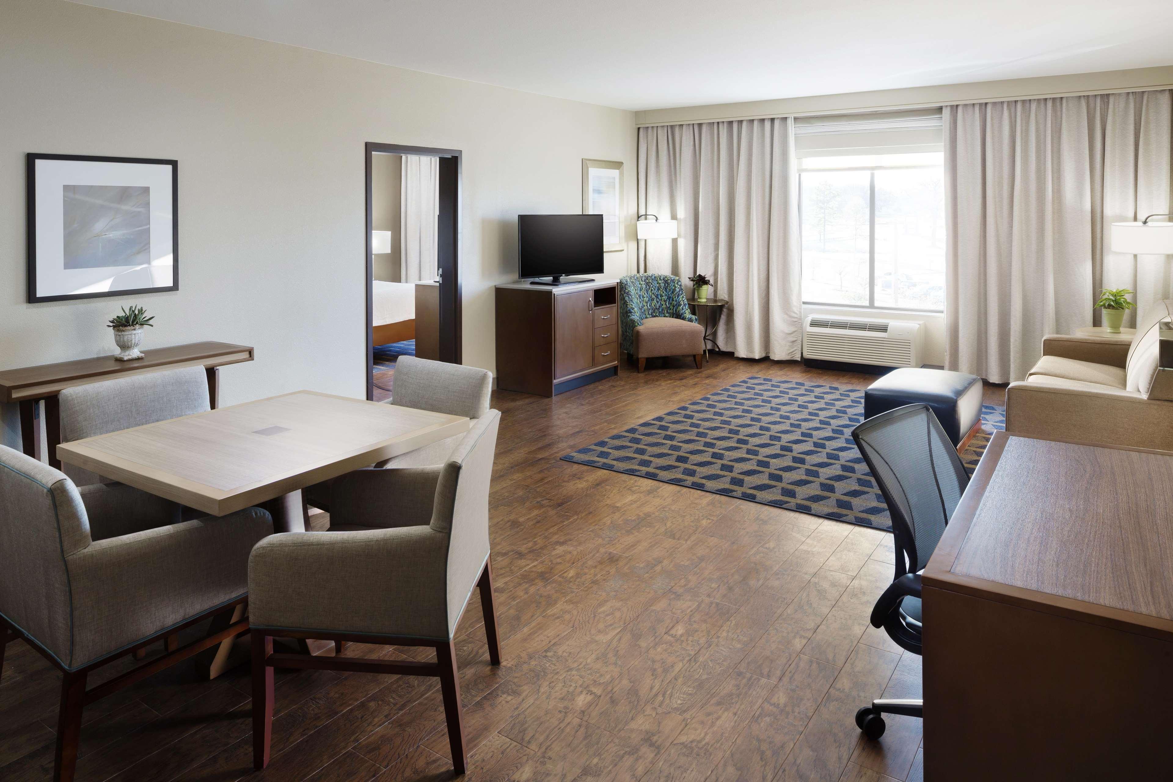 Longview Hilton Garden Inn Exterior photo